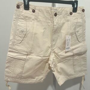 CLOSED / CARGO SHORTS C82090 / Cream / SIZE 30